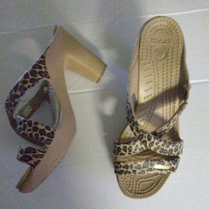 ❤️Womens CROCS Cyprus IV Leopard Heeled Sandals Shoes Size 6 W LN